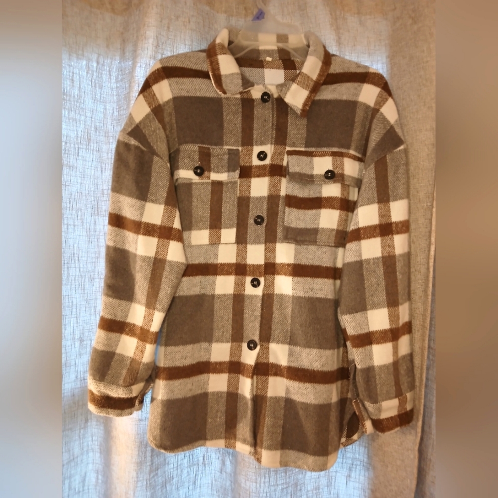 BRAND UNKNOWN WOMEN'S CREAM AND BROWN LONG SLEEVE BUTTON DOWN TOP SIZE SMALL - Picture 1 of 3
